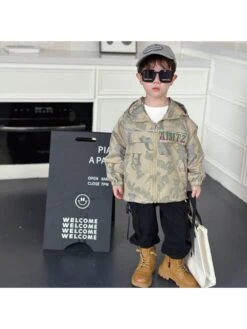 Camouflage Hooded Cargo Boy Coat